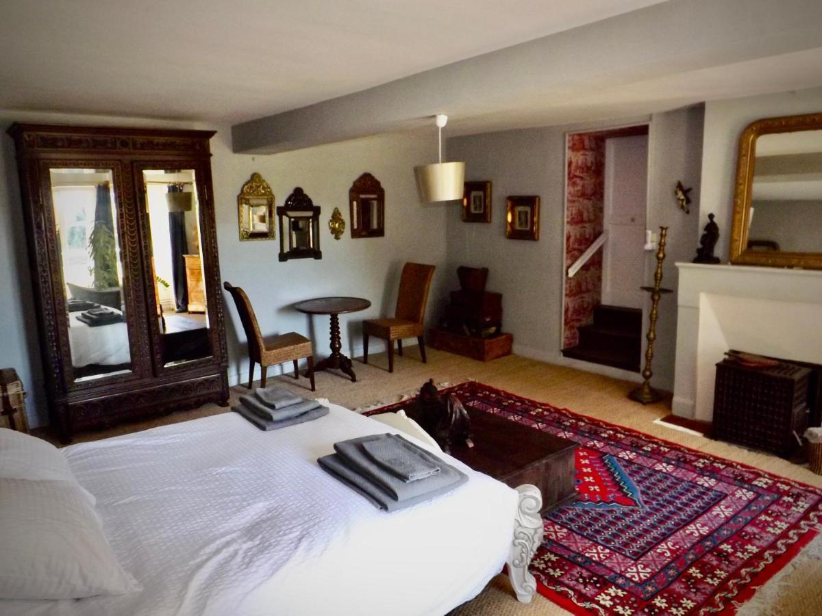 Domaine De Lalat - B&B With En-Suite Bathrooms All Rooms With Garden Views Montemboeuf Exterior photo